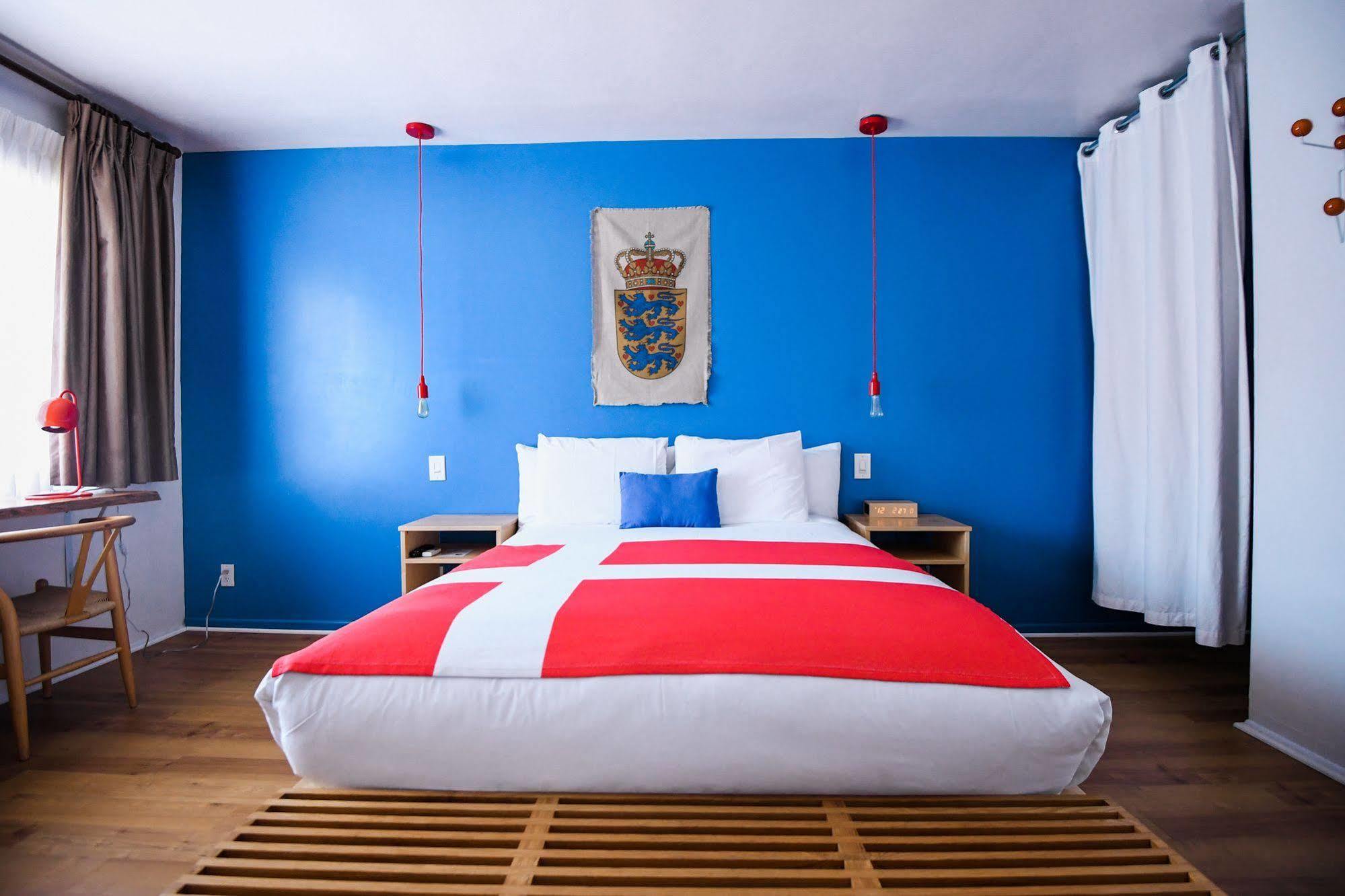 The Hamlet Inn Солванг Экстерьер фото